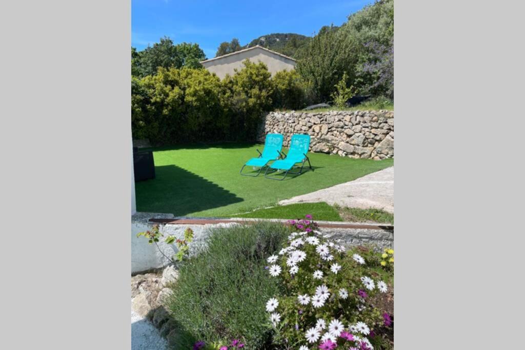 Maison Avec Jardin, Parking Entre Mer Et Montagne Le Revest-le-Eaux Esterno foto