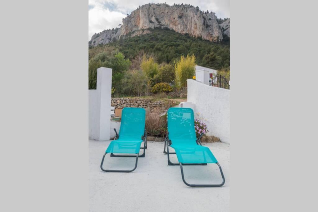 Maison Avec Jardin, Parking Entre Mer Et Montagne Le Revest-le-Eaux Esterno foto